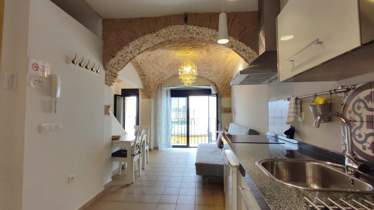 Apartamentos Turisticos Encanto Caces Exteriör bild
